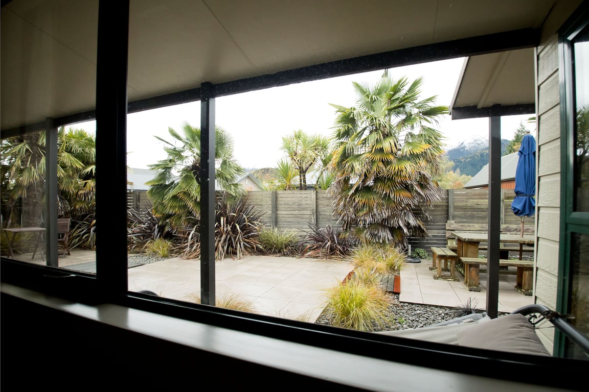 Sunny Family Retreat 