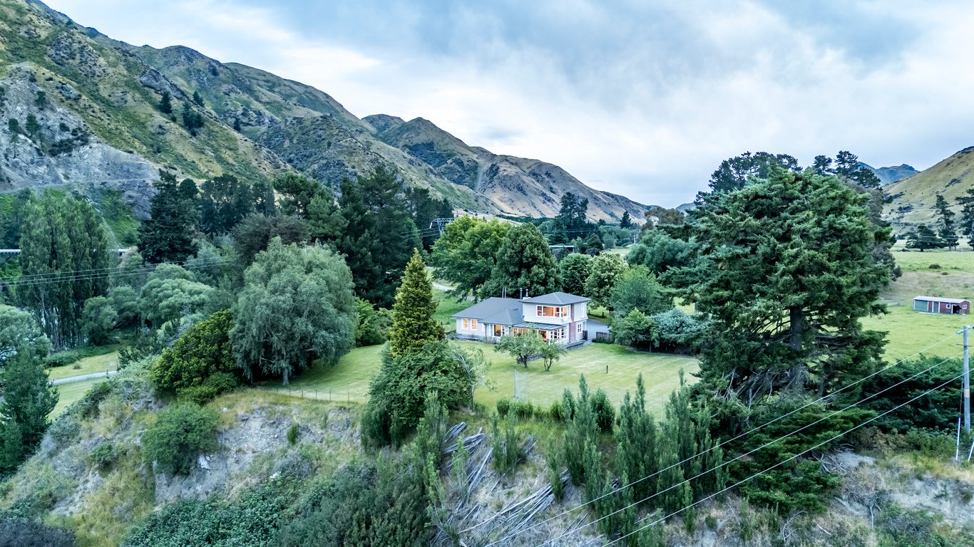 'The Lookout' Lochiel