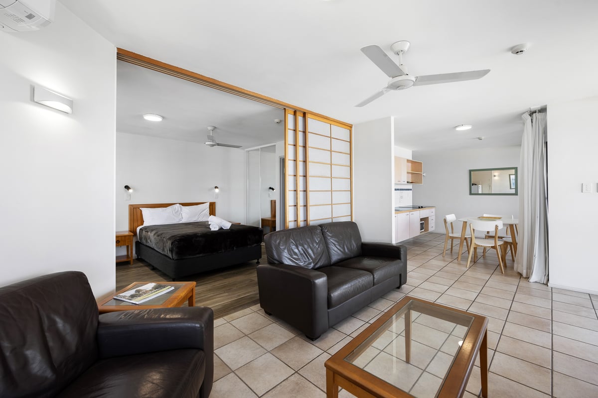 2 Bedroom Apartment Beachfront