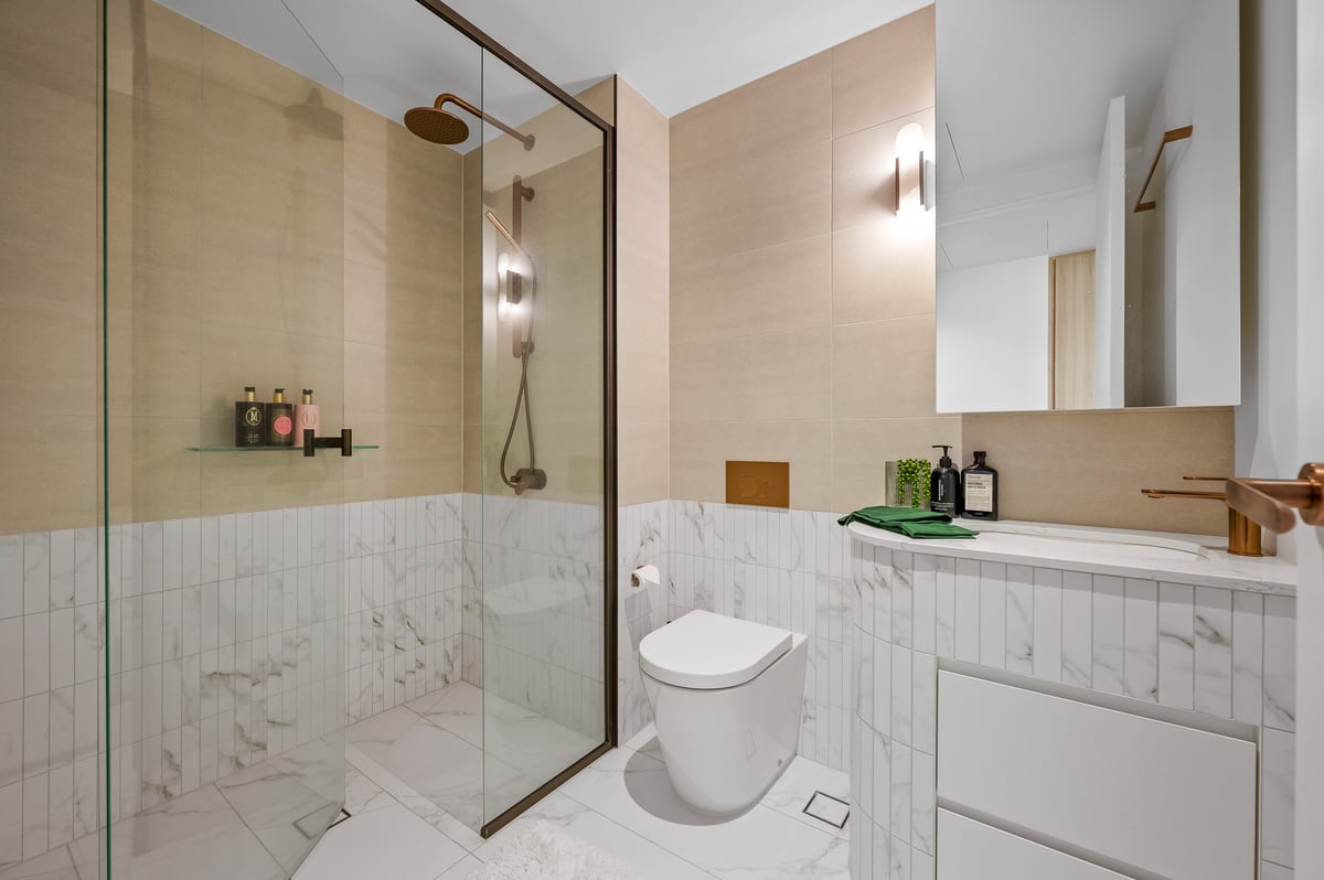 Stupendous CBD and Garden View Home! 2 Bedrooms | 2 Bathrooms | Free Parking