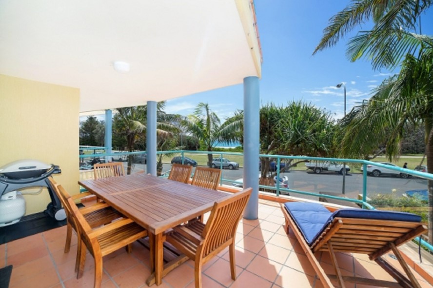 Byron Surfside 4 at Clarkes Beach