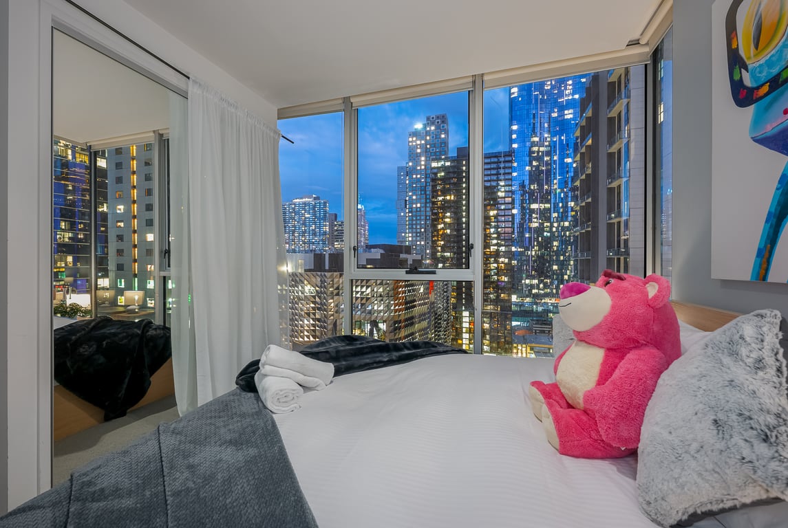 Convenient CBD Retreat in the Best Location! 2 Bedrooms | 2 Bathrooms | 2 Car Spaces