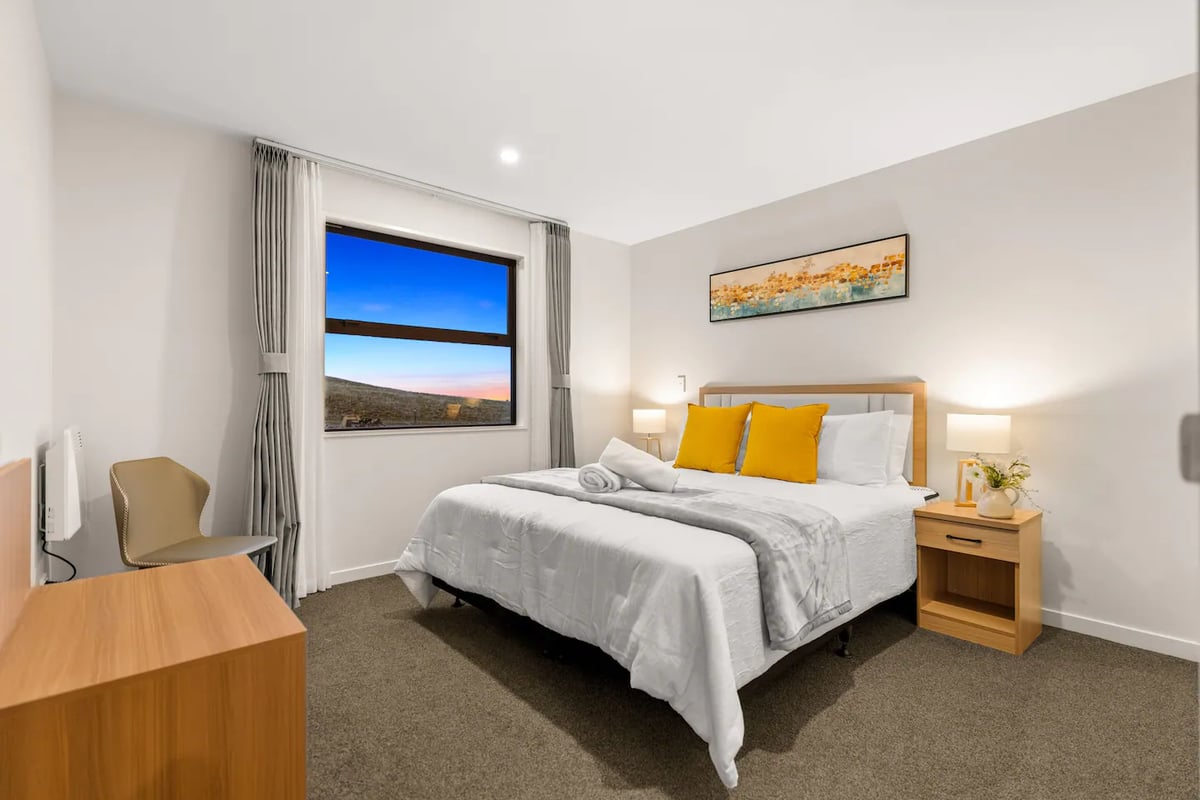 New stylish 2bedroom studio/UnitE