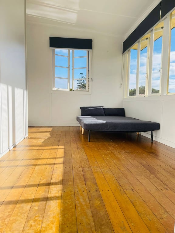 Mount Gravatt 3Bedroom 1 Bathroom House