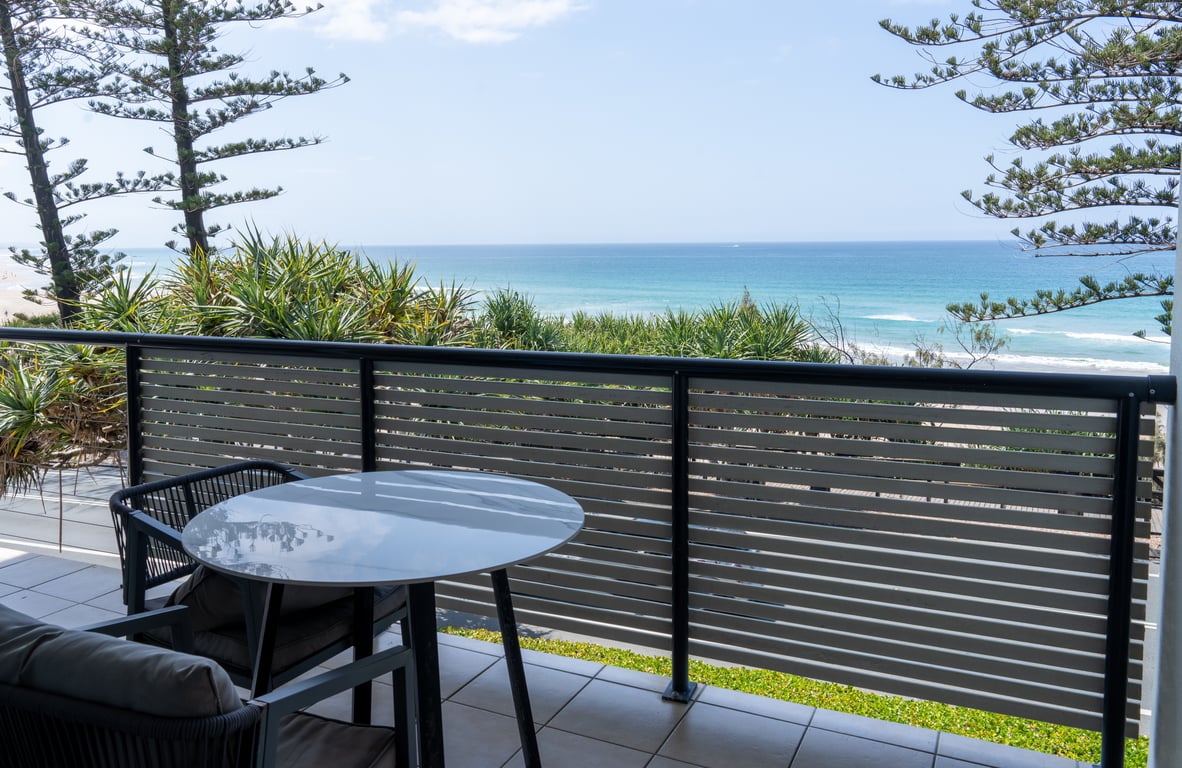 1 Bedroom Apartment Beachfront