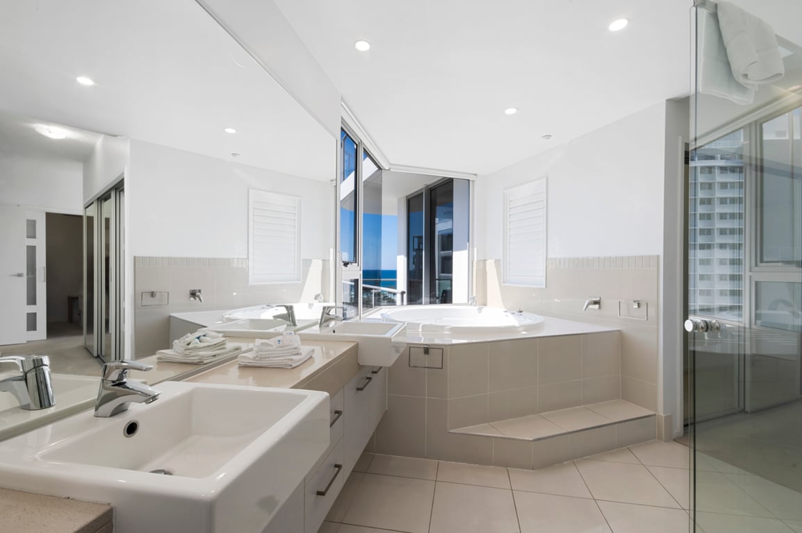 3 Bedroom Ocean View Apartment