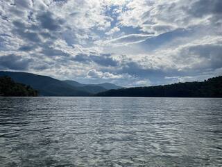 Sul Lago - Lakefront Family Friendly home