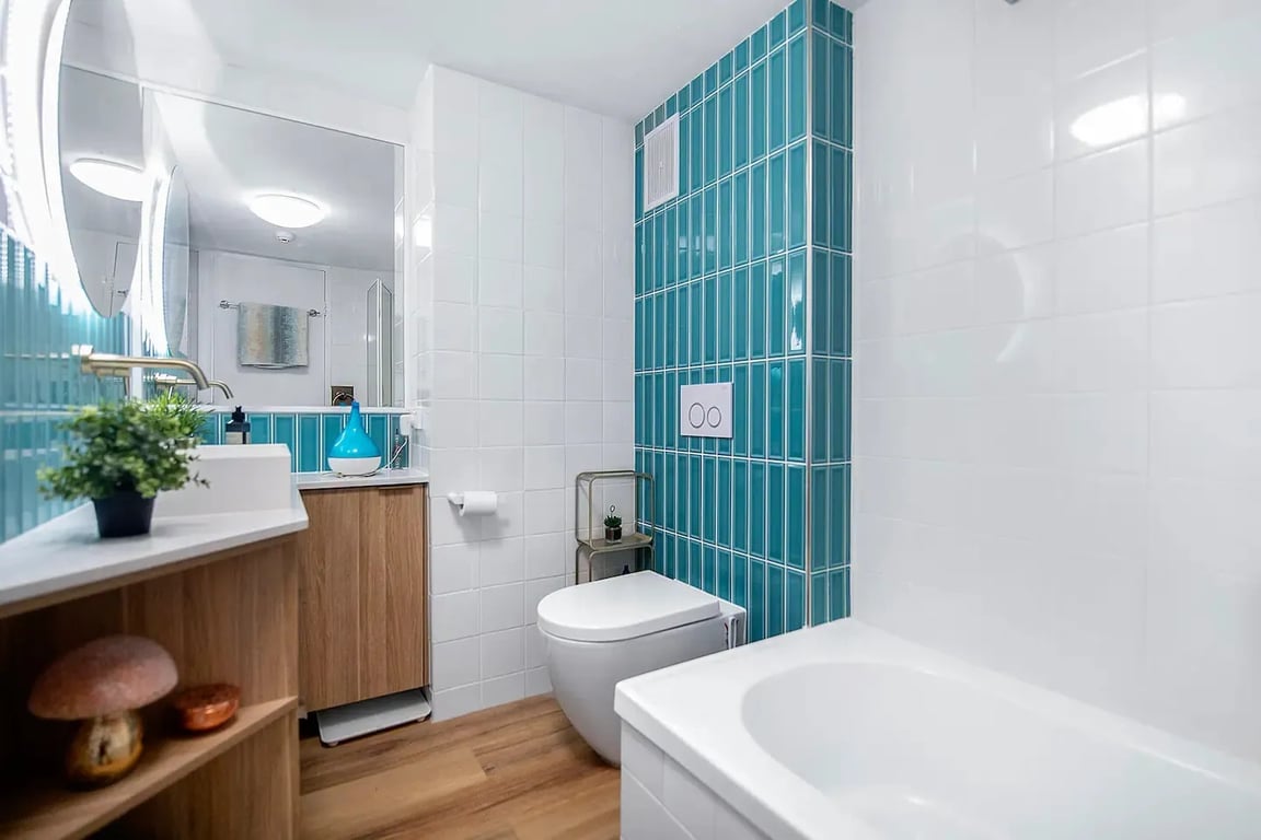 2 Bedroom Deluxe Apartment