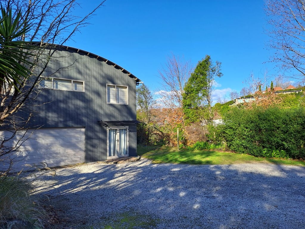 Large Home In A Great Location With Stunning Views