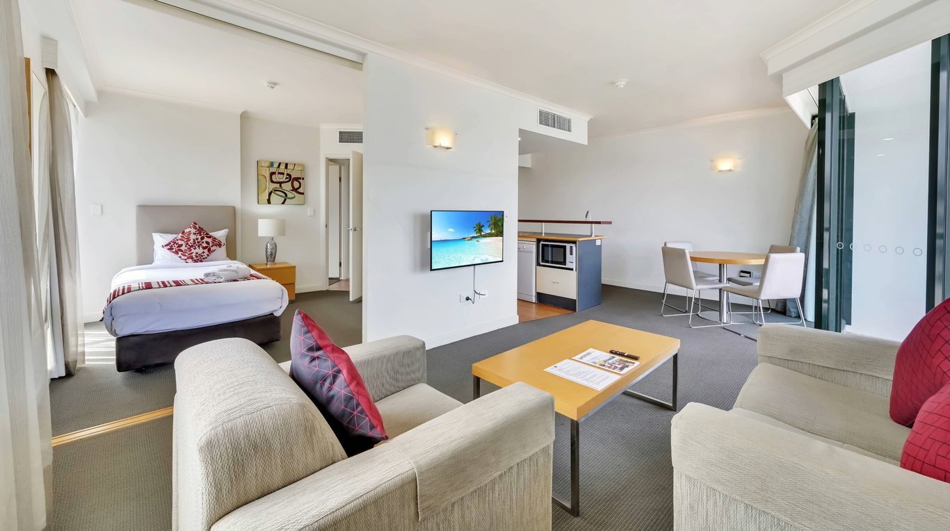 Two Bedroom Apartment with Queen and Single Bed
