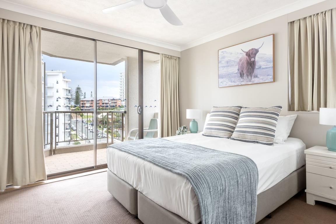 2 Bedroom Deluxe Apartment