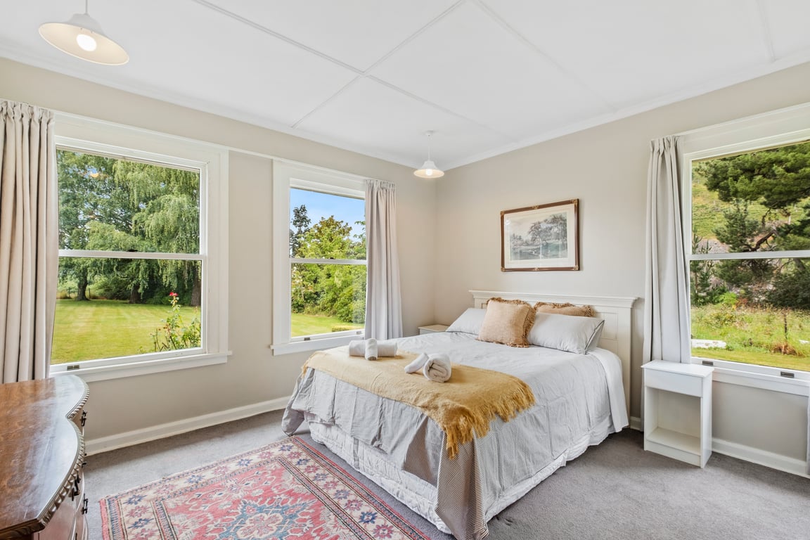 'The Lookout' Lochiel