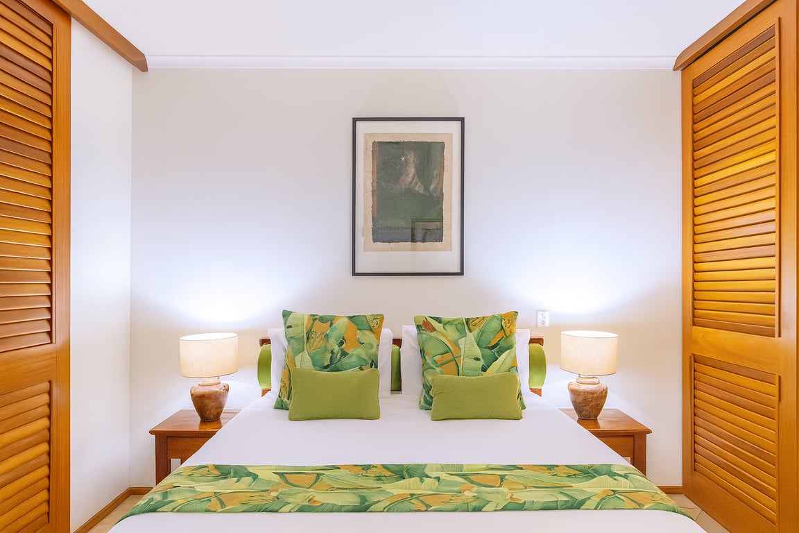 Deluxe King Pool View Apartment 