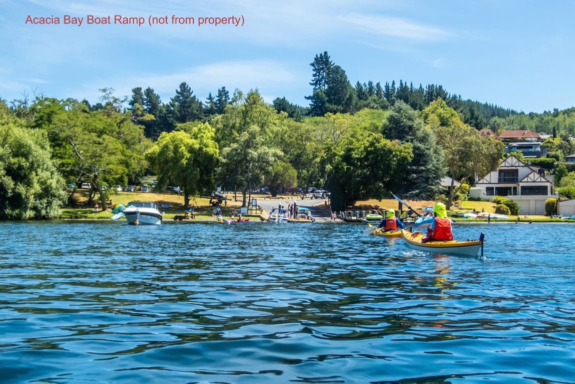 Acacia Bay Getaway - Spacious Family Living