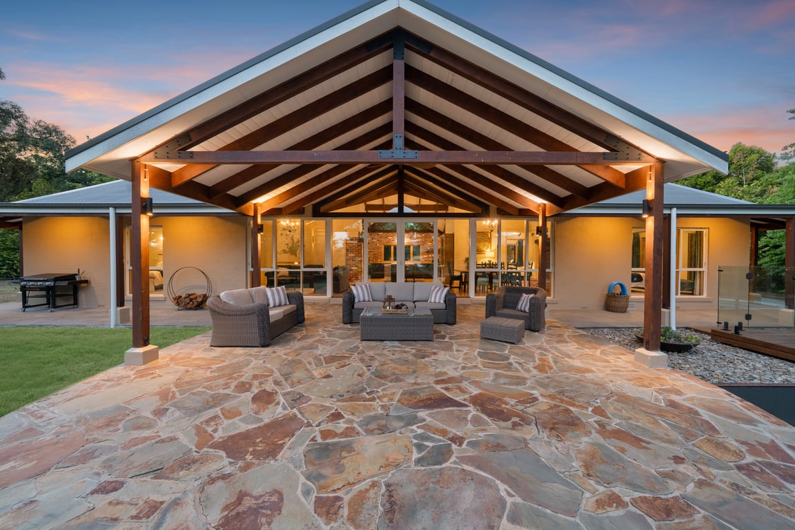 Yarrowood - Country Retreat near Lake Nillahcootie