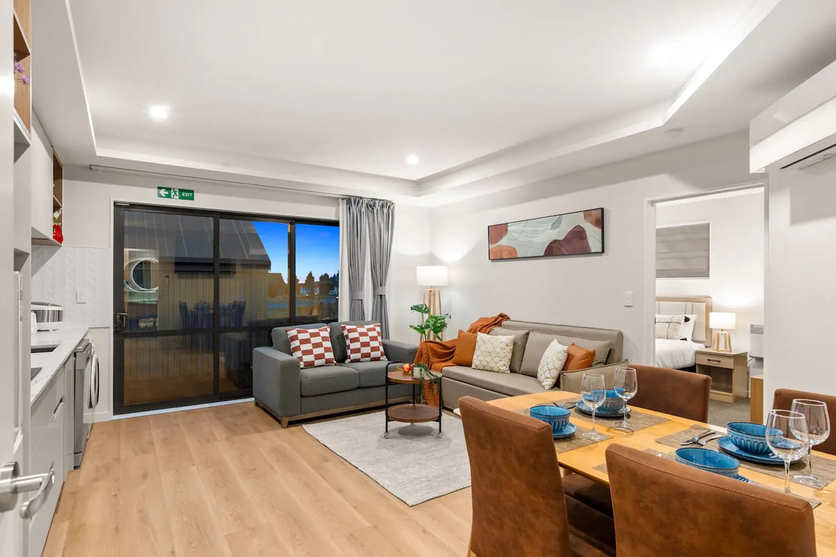 New stylish 2bedroom studio/UnitD