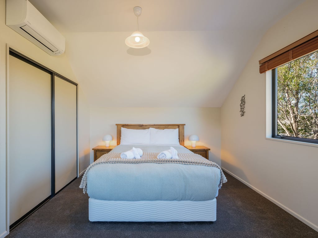 10 Forest View Close