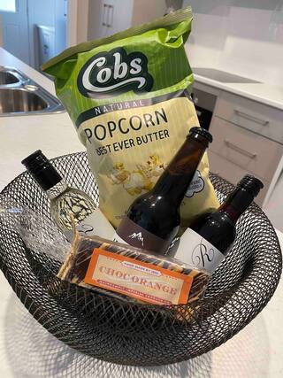 Apres - Dog Friendly