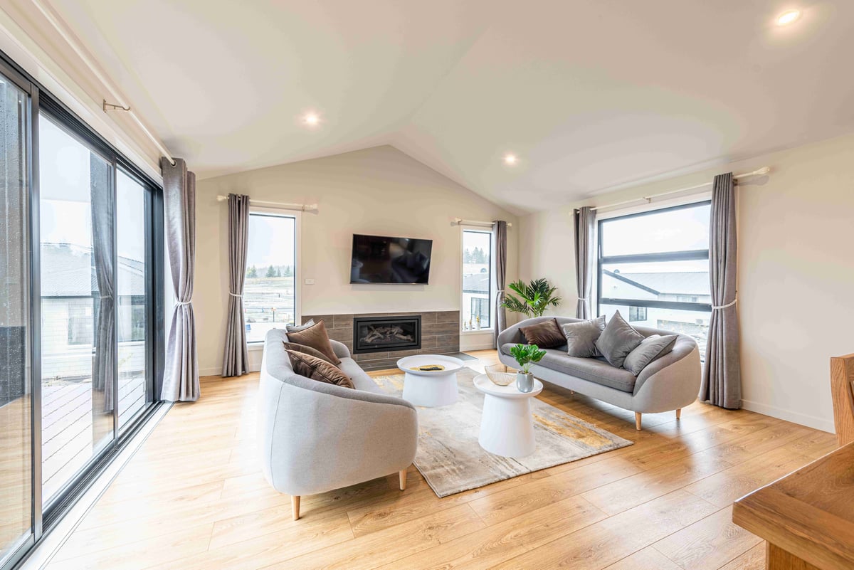 33 Star 3 Bedroom Apartment