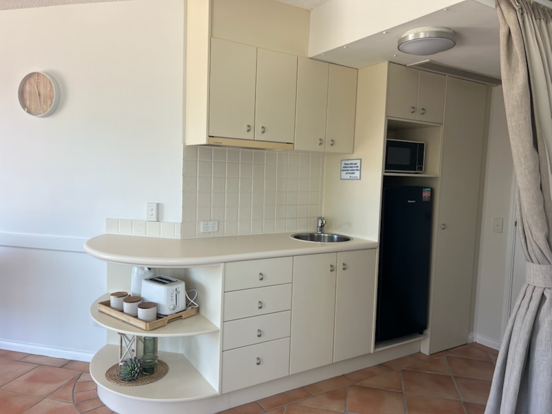 One Bedroom Boardwalk & Ocean View Apartment