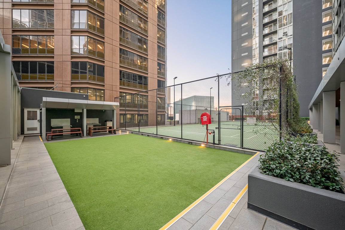 Convenient CBD Retreat in the Best Location! 2 Bedrooms | 2 Bathrooms | 2 Car Spaces