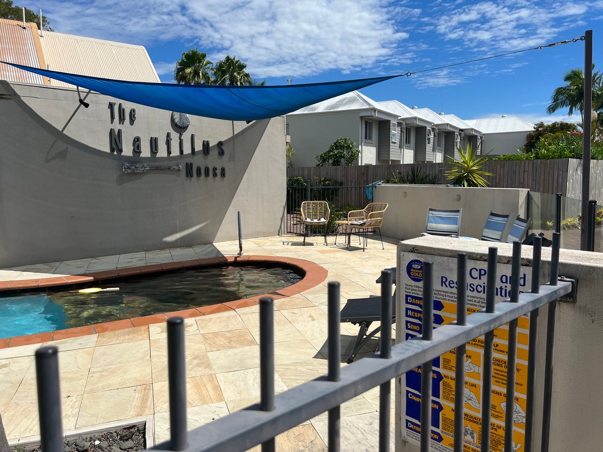 Unit 15 - Stylish 2 Bedroom Townhouse with Tennis Court View