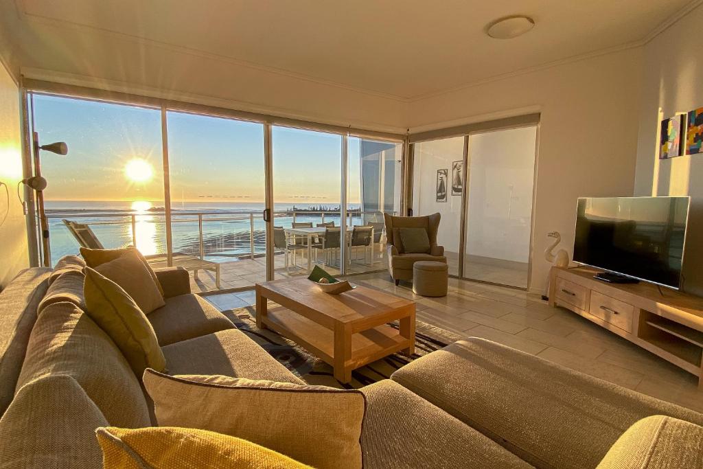 Spa & BBQ Penthouse - 2 Bedroom 