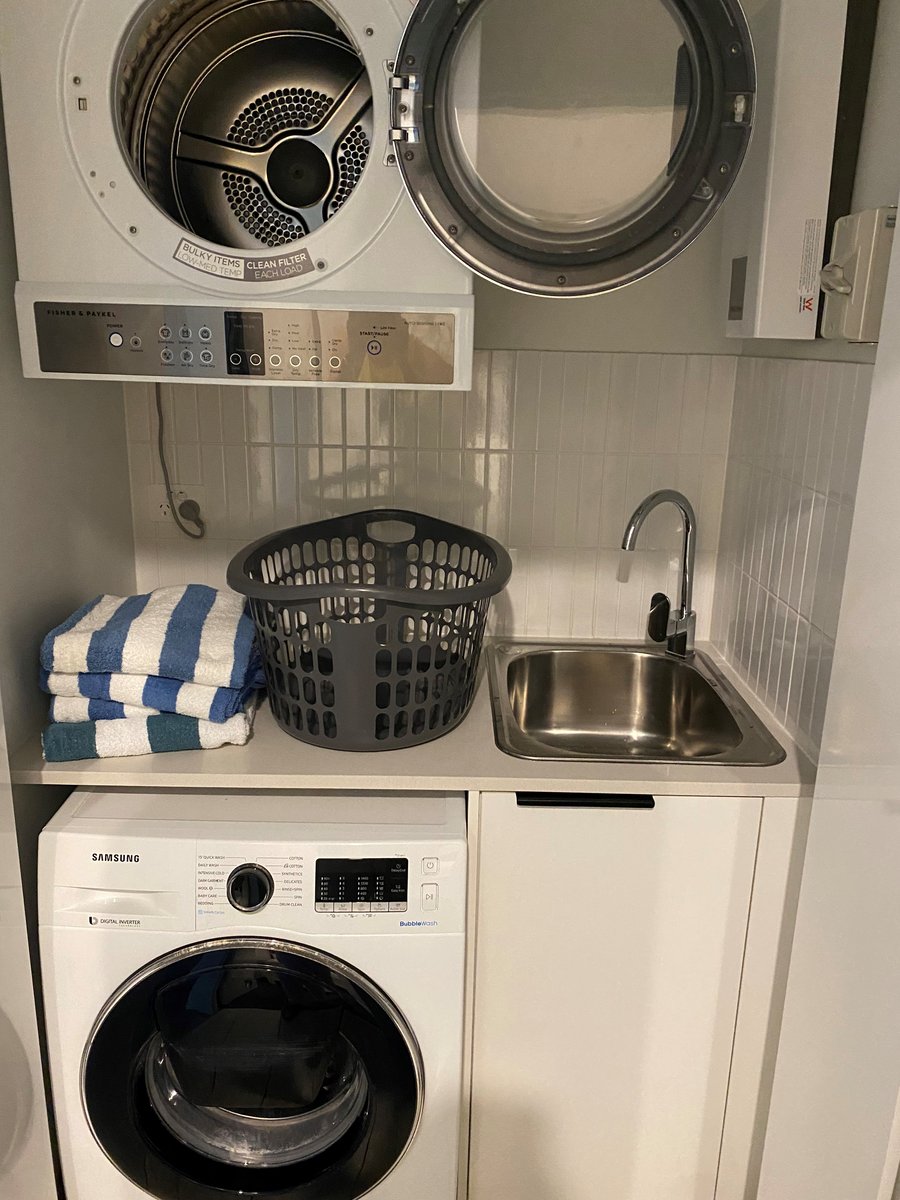 UNIT 10707 THE COSMOPOLITAN COTTON TREE 96 MEMORIAL AV 