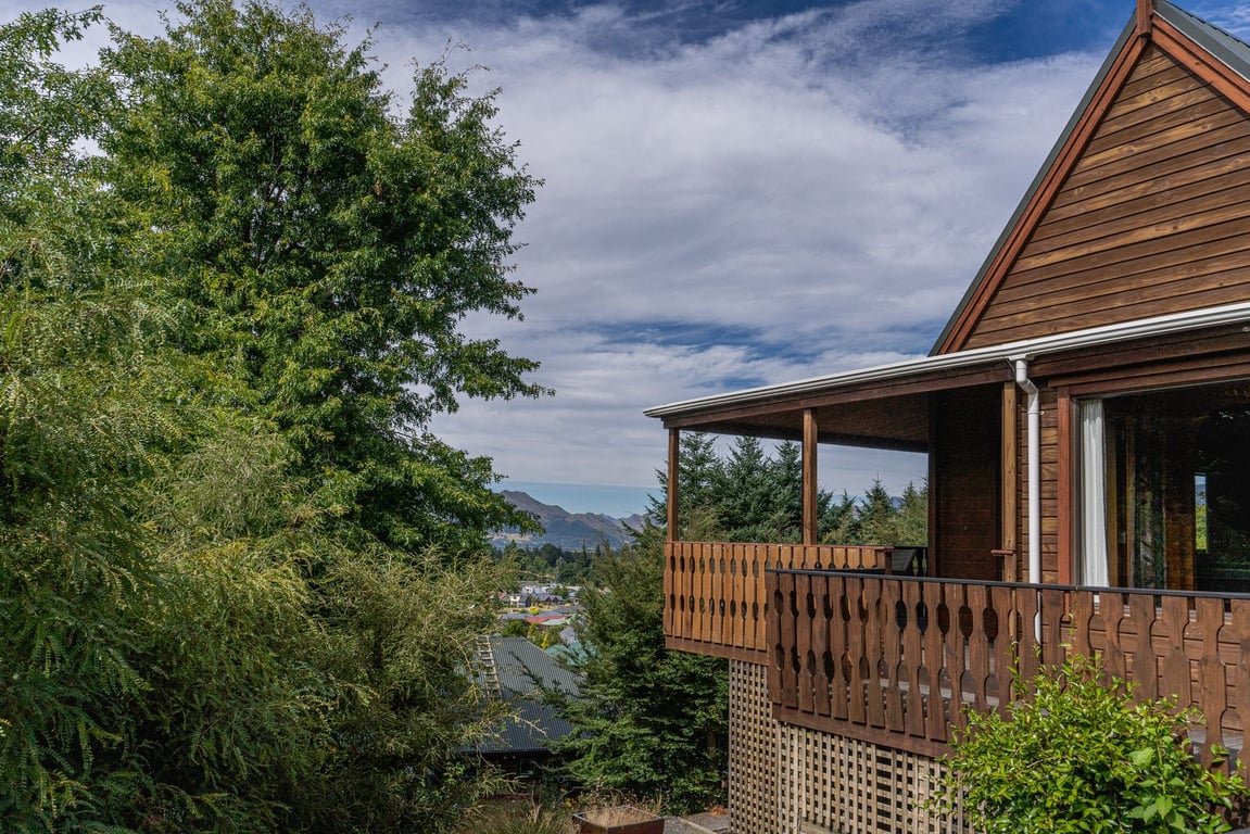 Mountain Gem - Hanmer Springs Holiday Home (Pet Friendly)