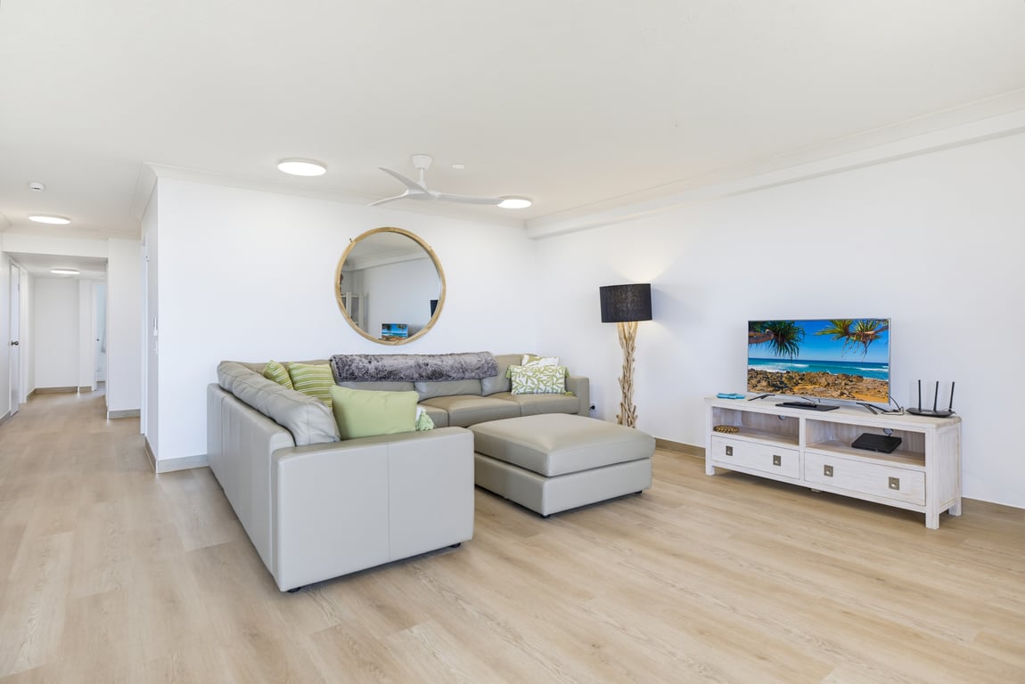 3 Bedroom Ocean View, 1 Queen, 4 Single Beds