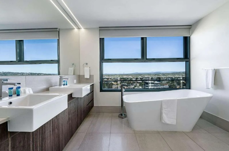 3 Bedroom Skyroom Apartment