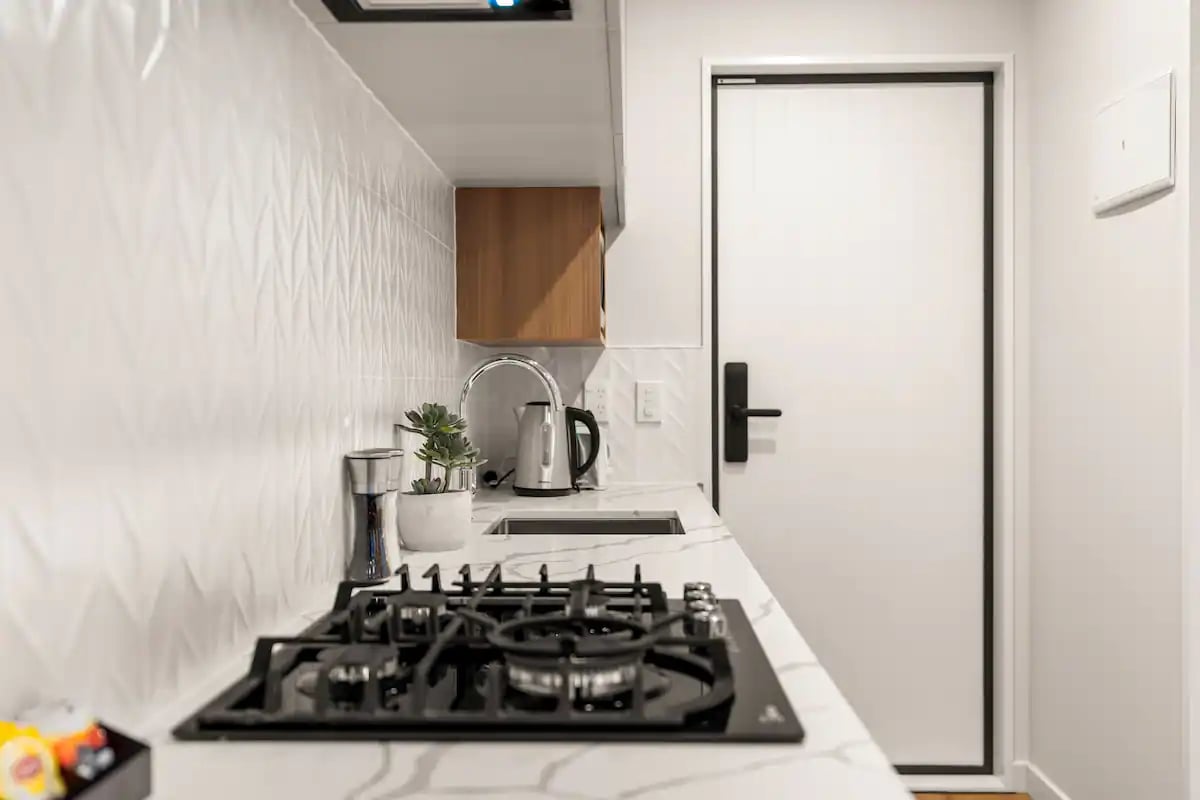 New stylish 1bedroom premium studio/UnitC