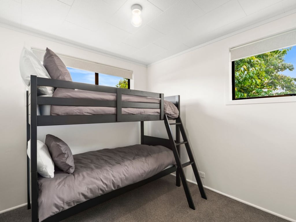 Garden Grove Gem - Lake Taupo Holiday Home