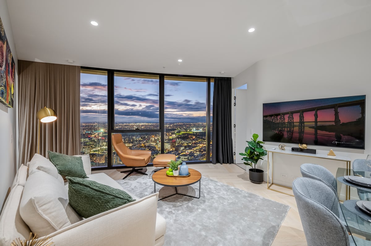 Luxurious CBD and Garden View Home! 3 Bedrooms | 2 Bathrooms | Free Parking
