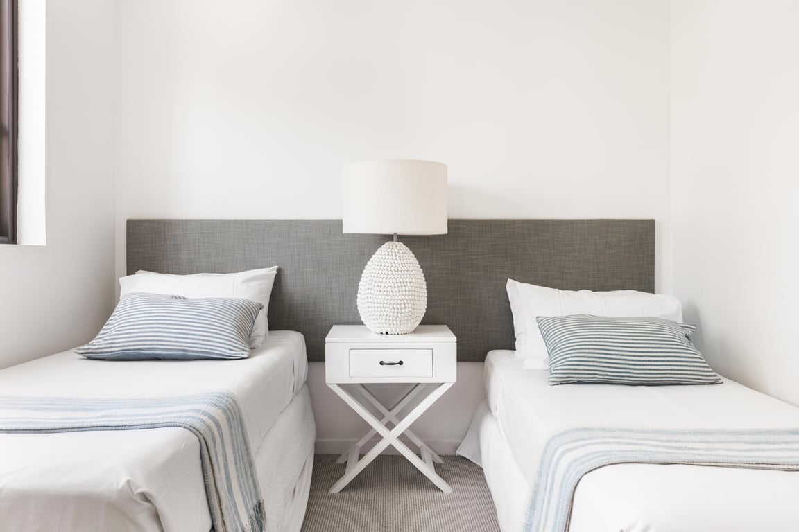 	 Town House 07- Ground level 2 Bedroom 2 Story Townhouse Superior