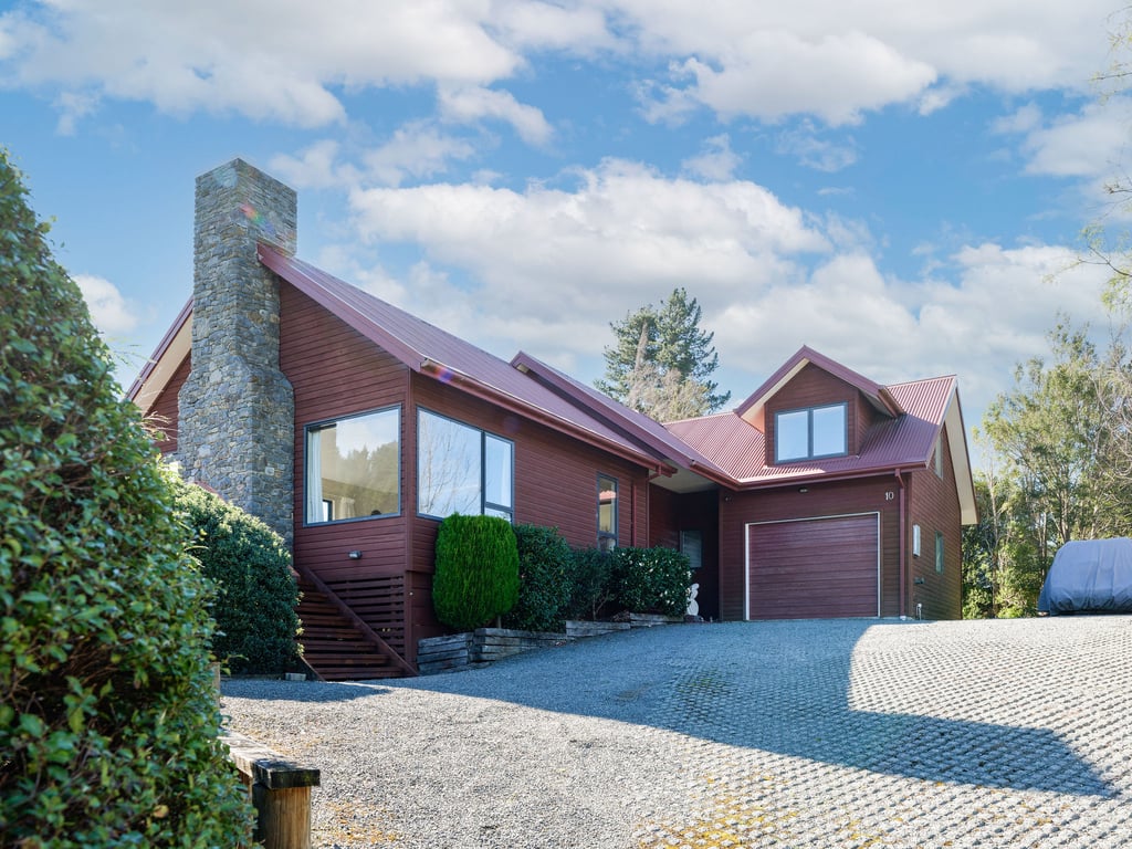 10 Forest View Close