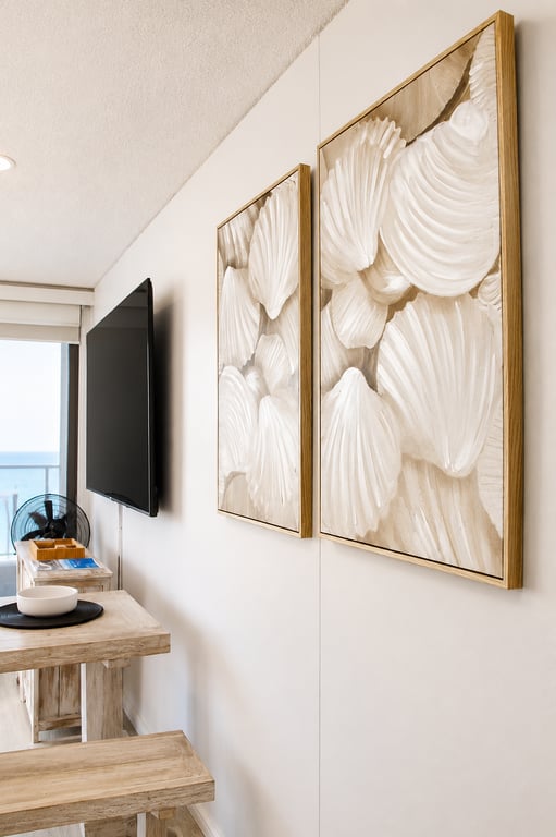Unit 302 – Superior 1 Bedroom Waterfront Rooftop