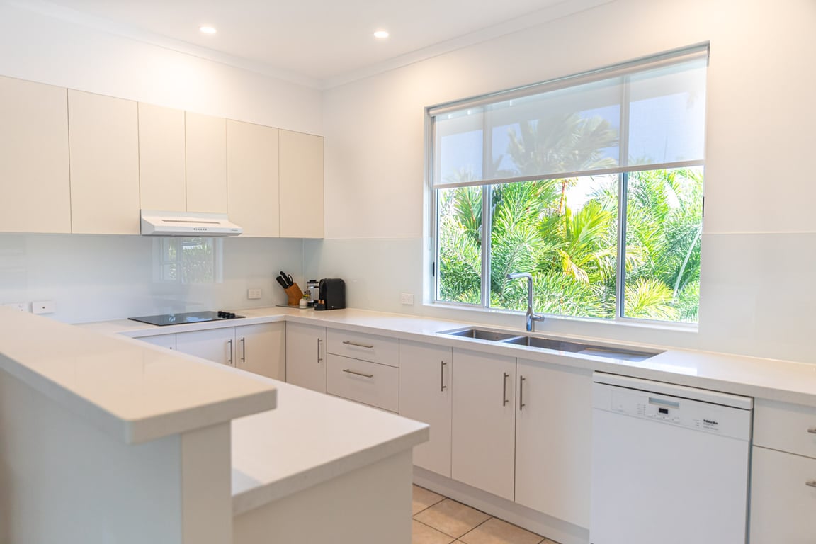 2 Bedroom LUXE Ocean View Apartment