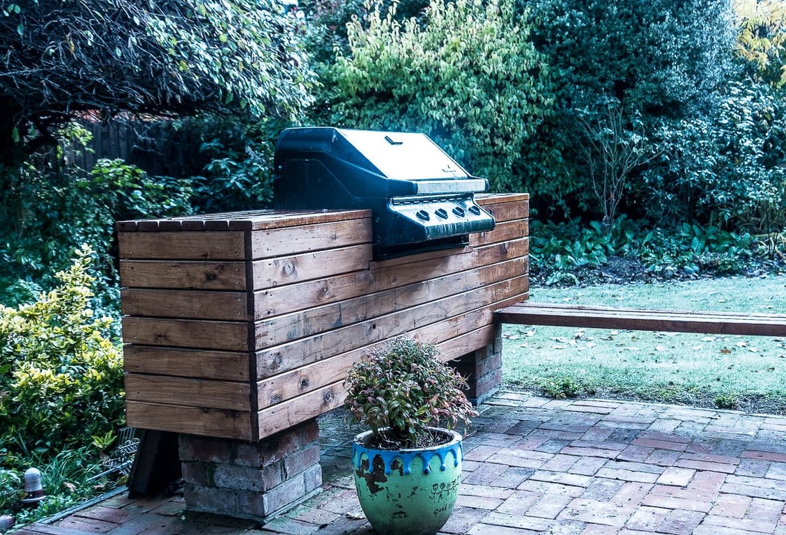 Retreat on Cheltenham (Pet Friendly) 