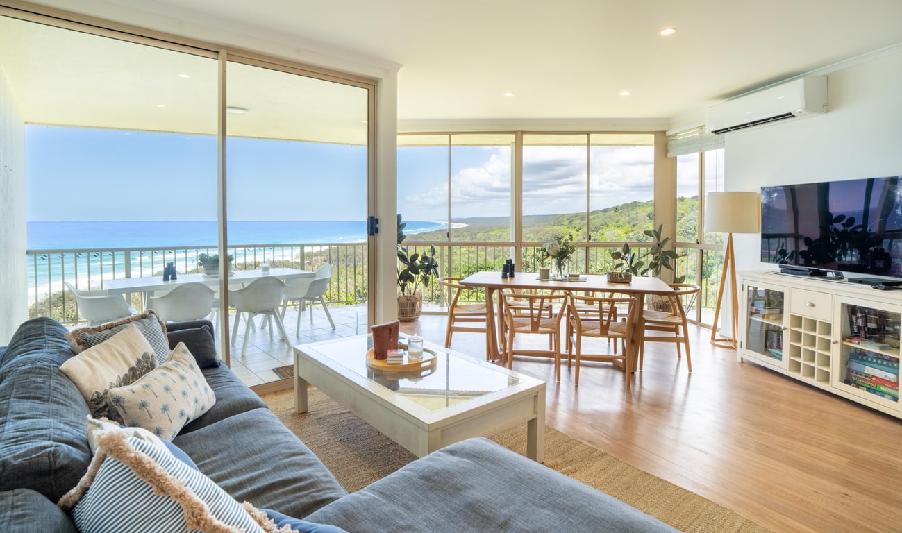 Deluxe Ocean View Apartment