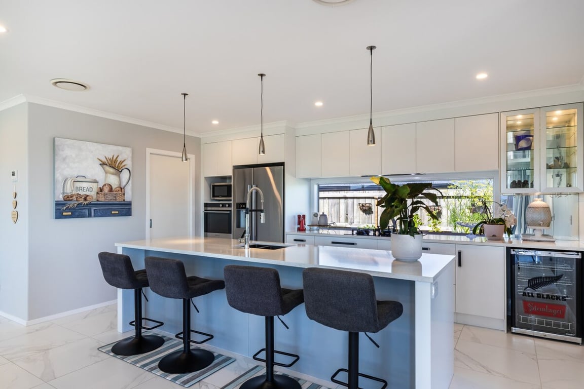 Parkside On Puna - A Modern Family Home Beside The Park