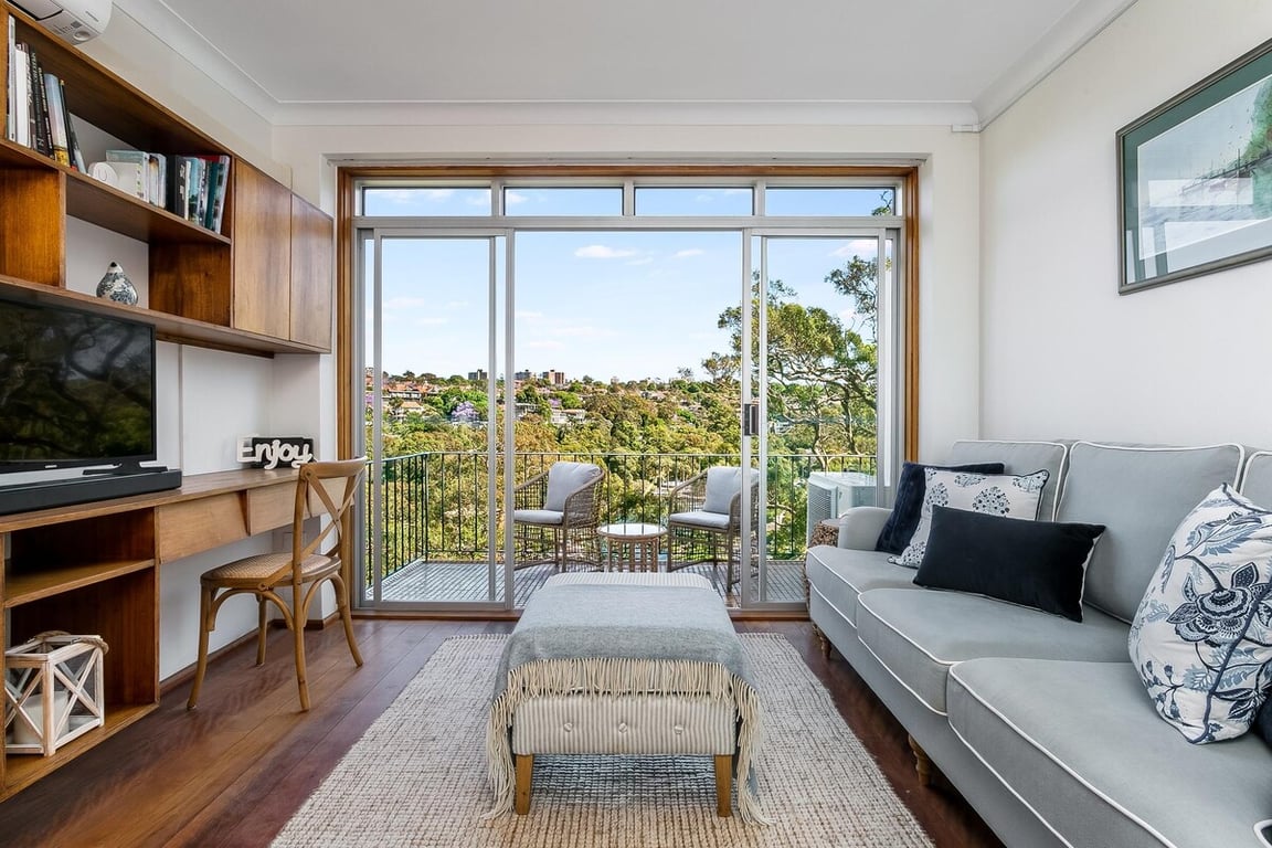 MOS17 - Mosman Moments | Relaxed Living With Water Views