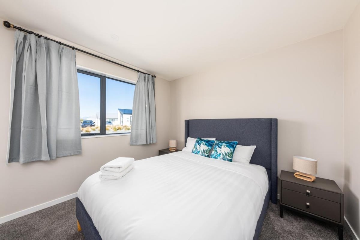 TLH 3 Bedroom Apartment