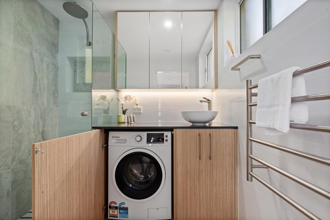AVE71 - Mosman Moments | Laidback Living W/ District Views