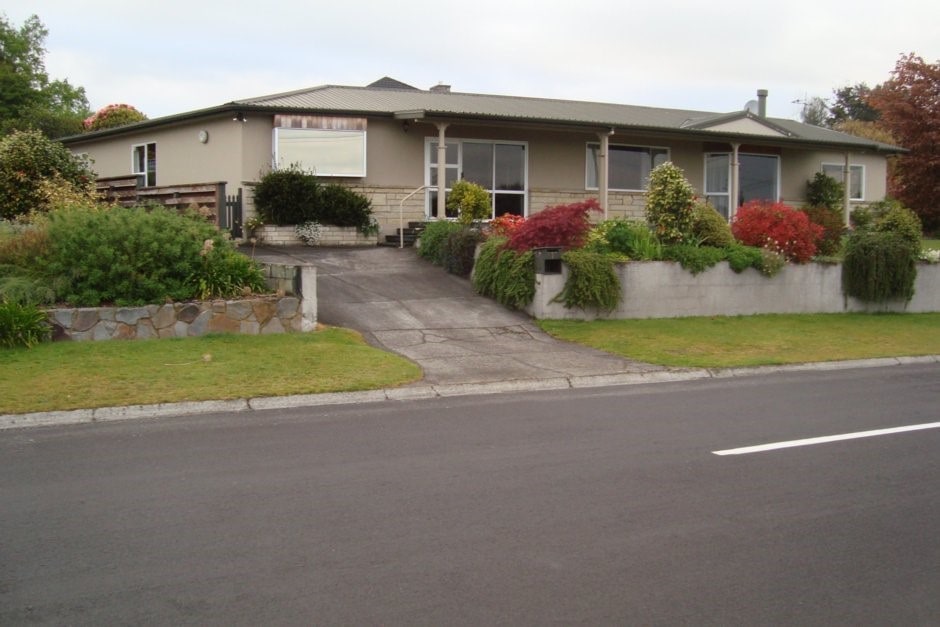 Shepherd House - Large Home With Hot Pool And Wi-Fi