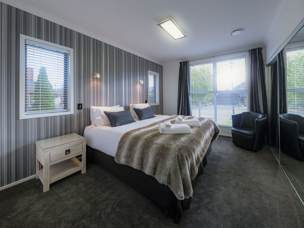 Luxury on Rutherford