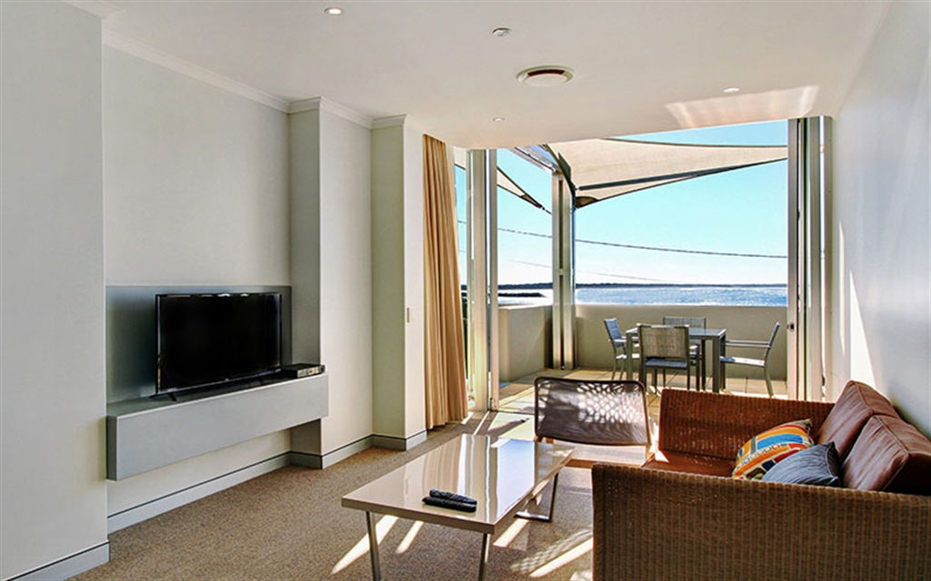 2 Bedroom Ground Terrace