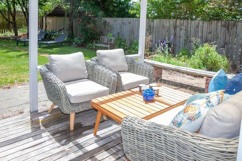 Villa Cheltenham (Pet Friendly) 