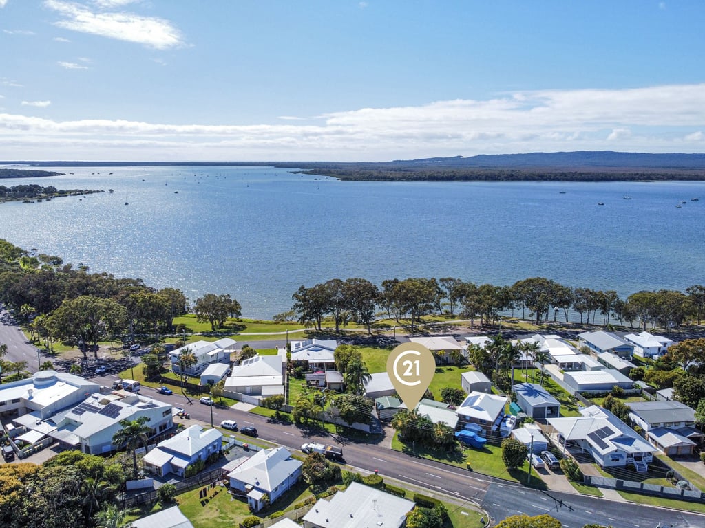 Welcome to "Seascape" rental in Gympie