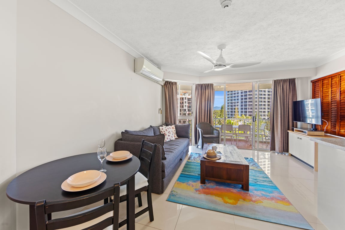 1 Bedroom Hinterland View Spa Apartment